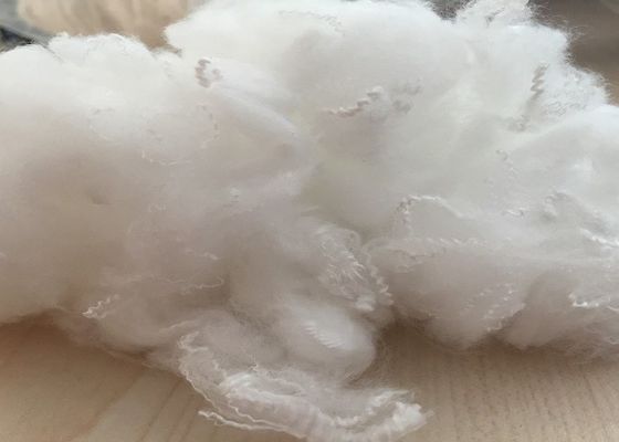 Fibra blanca cruda brillante de Psf de la fibra de grapa de poliéster de la Virgen 0.5D para el hilo de coser