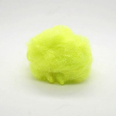 verde brillante de la fibra de grapa de poliéster del triángulo de 9d X 64m m para el paño de la pelota de tenis